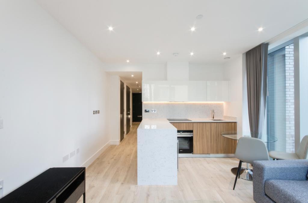 4 bed Studio for rent in Stepney. From Austin Homes - London