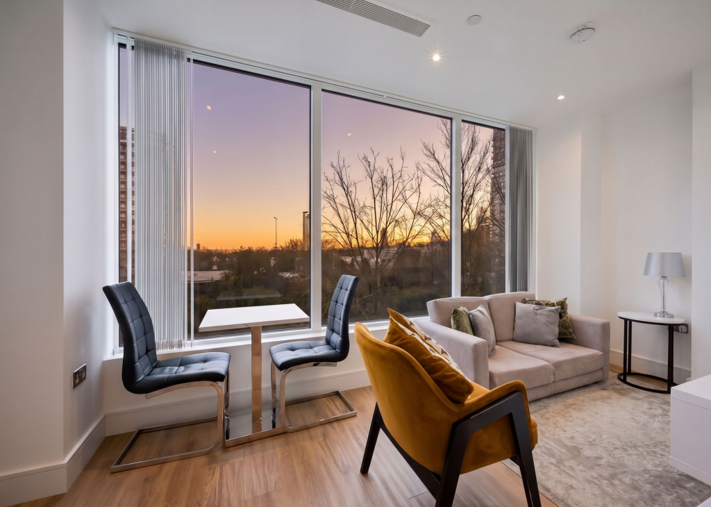 4 bed 1st Floor Flat for rent in London. From Austin Homes - London
