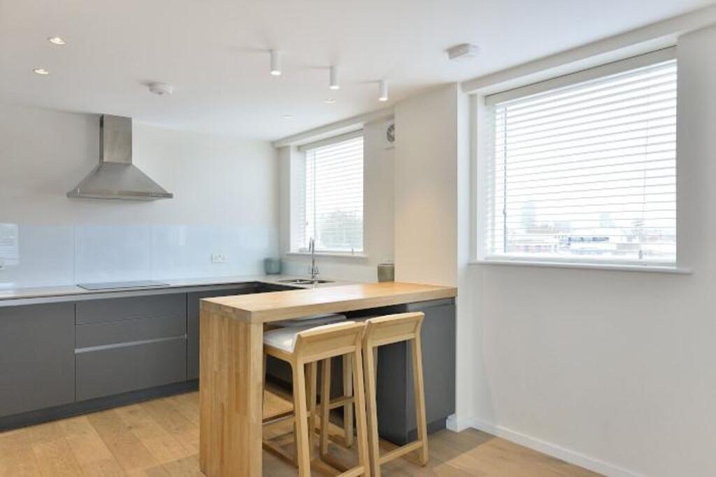 2 bed 1st Floor Flat for rent in Islington. From Austin Homes - London