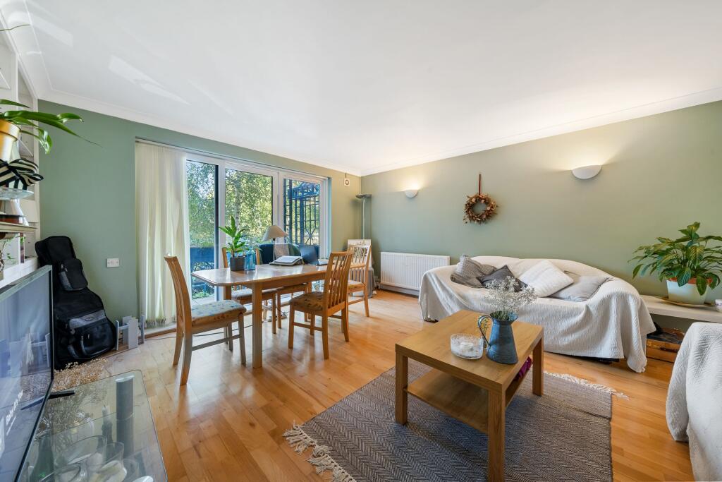 2 bed 1st Floor Flat for rent in Putney. From Austin Homes - London