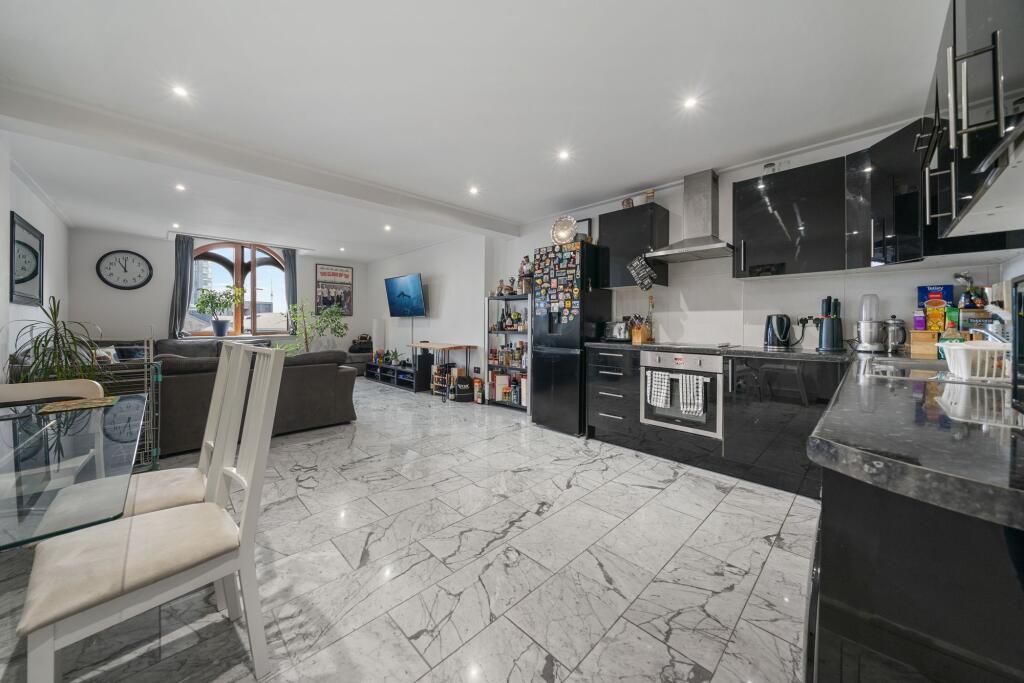 2 bed 1st Floor Flat for rent in Islington. From Austin Homes - London 2 bed 1st Floor Flat for rent in Islington. From Austin Homes - London