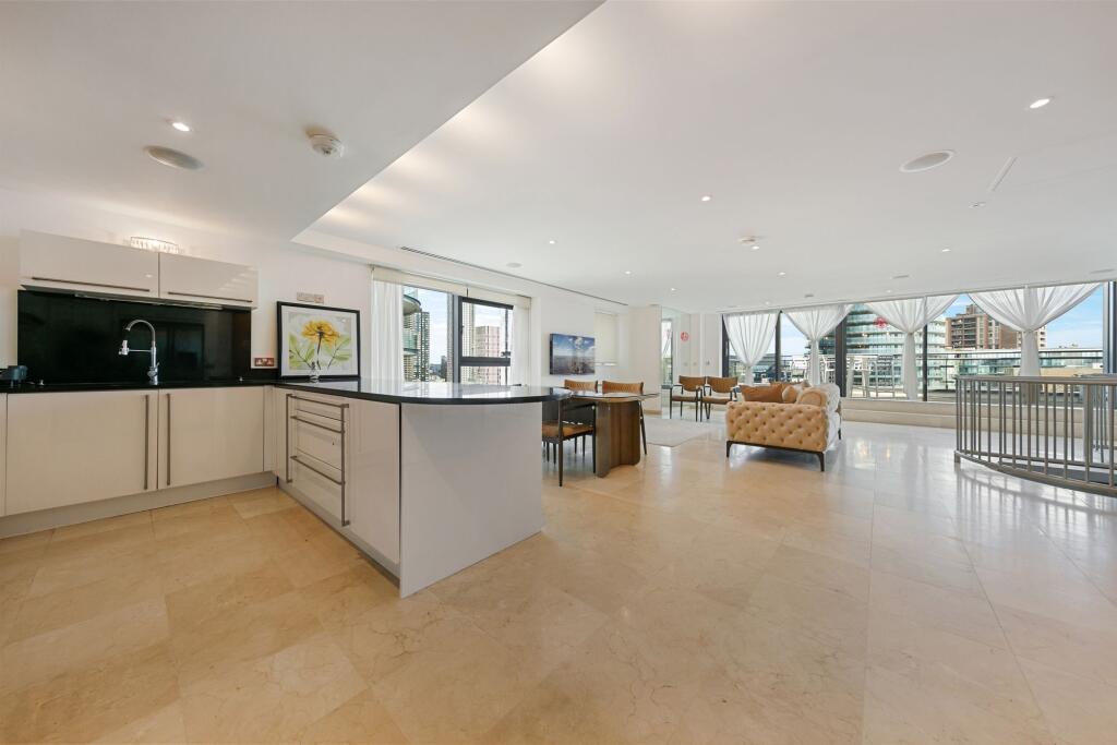 3 bed Apartment for rent in Poplar. From Austin Homes - London