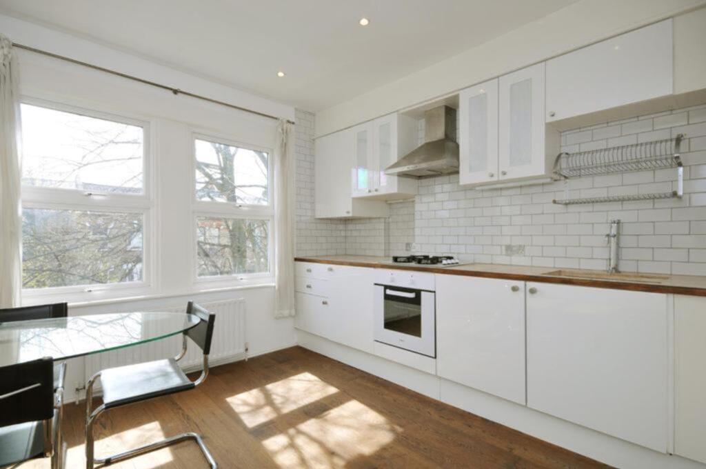 1 bed 1st Floor Flat for rent in London. From Austin Homes - London 1 bed 1st Floor Flat for rent in London. From Austin Homes - London