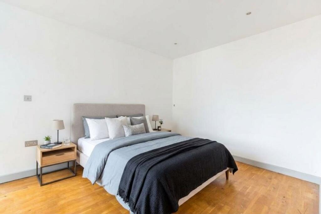2 bed 1st Floor Flat for rent in Bow. From Austin Homes - London 2 bed 1st Floor Flat for rent in Bow. From Austin Homes - London