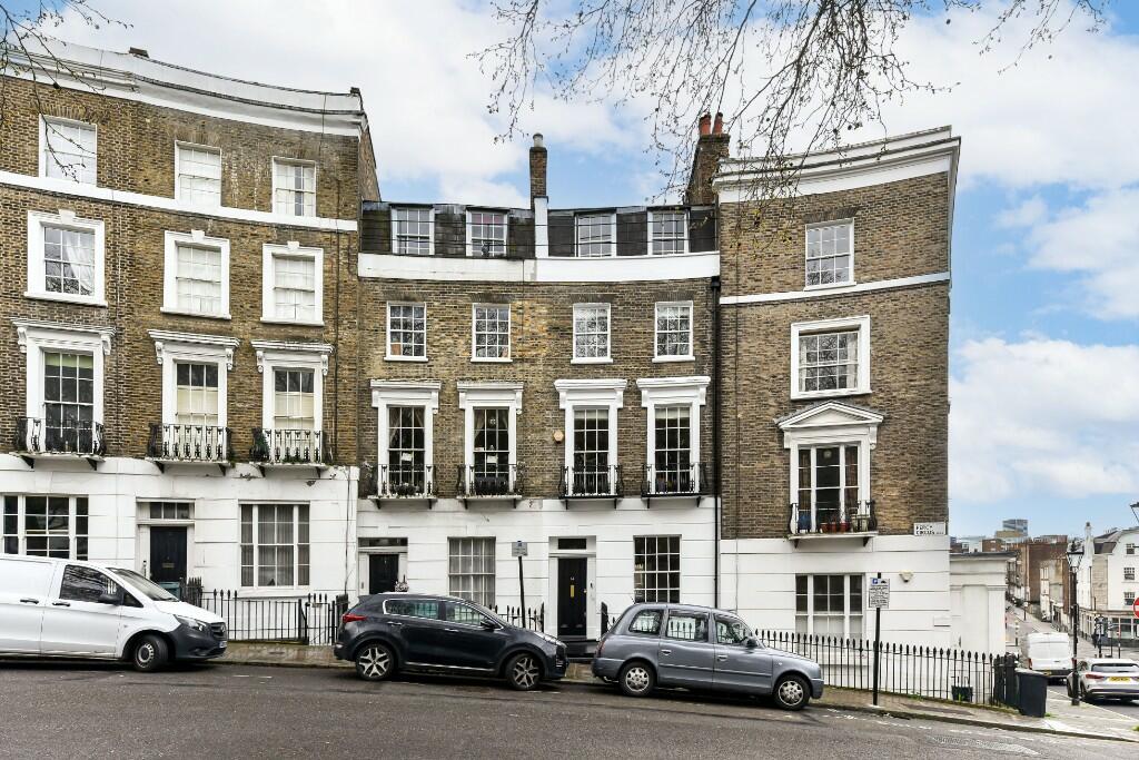 4 bed Town House for rent in London. From AWCHILDS LTD - London