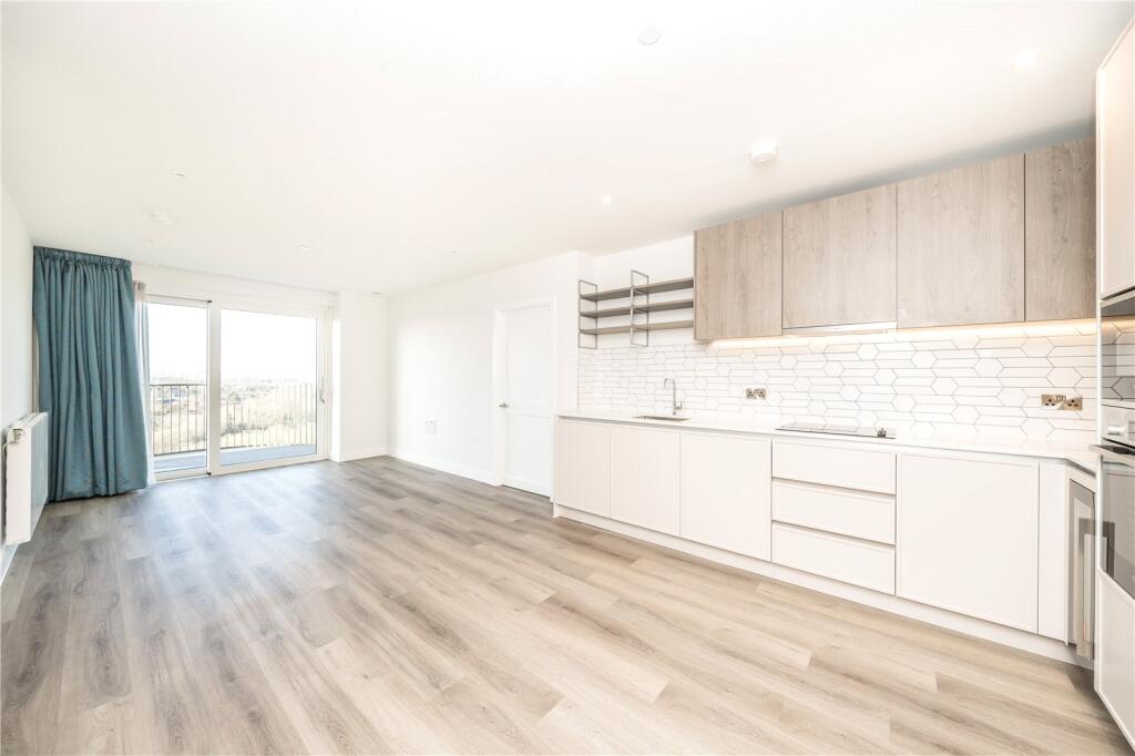 2 bed Apartment for rent in London. From B&C Properties - London