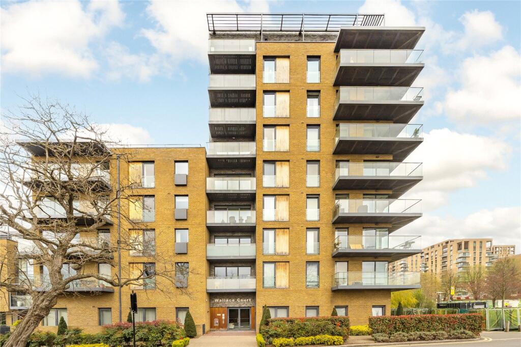 2 bed Penthouse for rent in London. From B&C Properties - London
