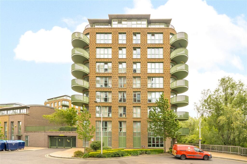 2 bed Apartment for rent in Greenwich. From B&C Properties - London
