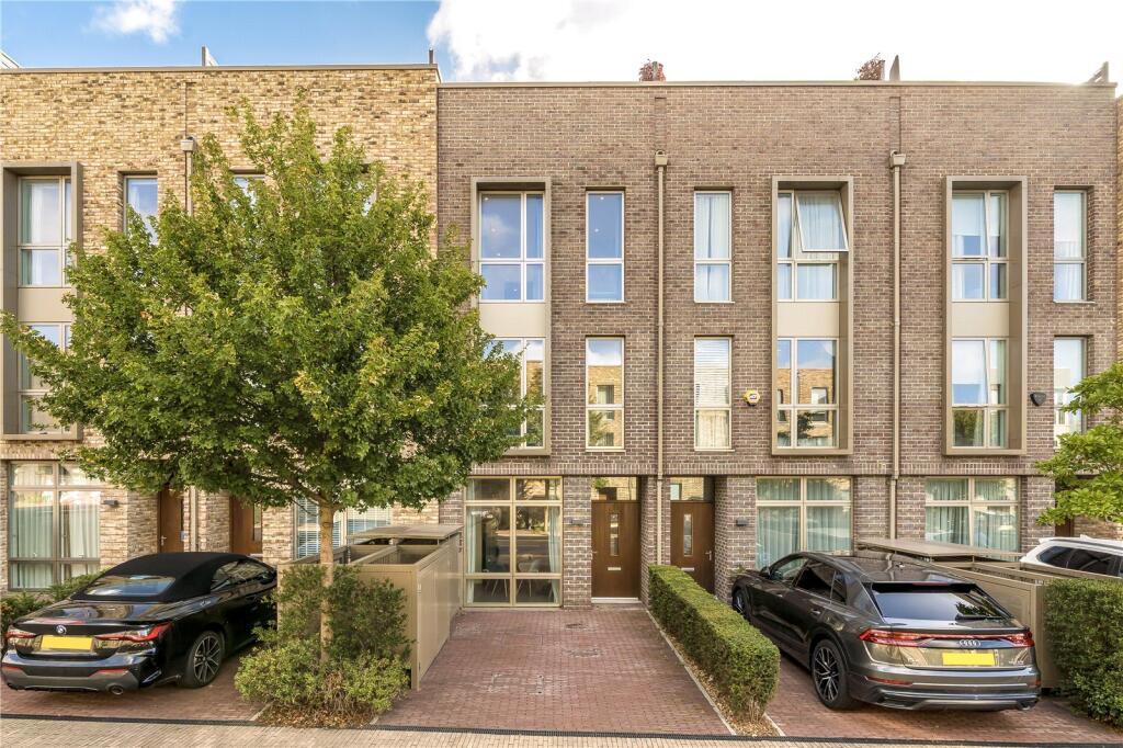 3 bed Mid Terraced House for rent in Eltham. From B&C Properties - London