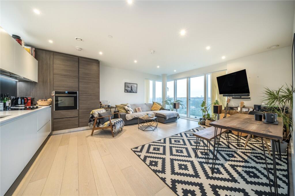 2 bed Apartment for rent in London. From B&C Properties - London