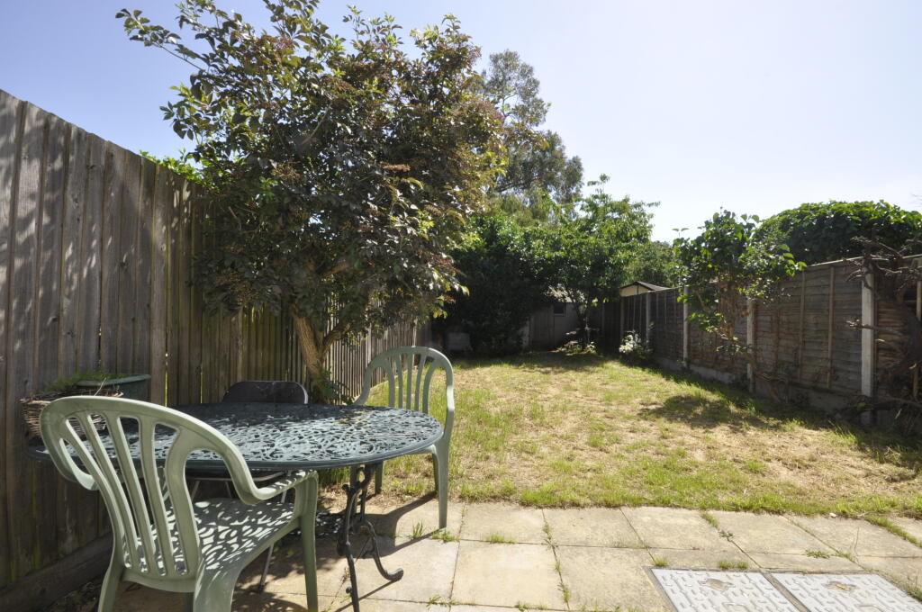 3 bed Mid Terraced House for rent in Lewisham. From B&C Properties - London 3 bed Mid Terraced House for rent in Lewisham. From B&C Properties - London