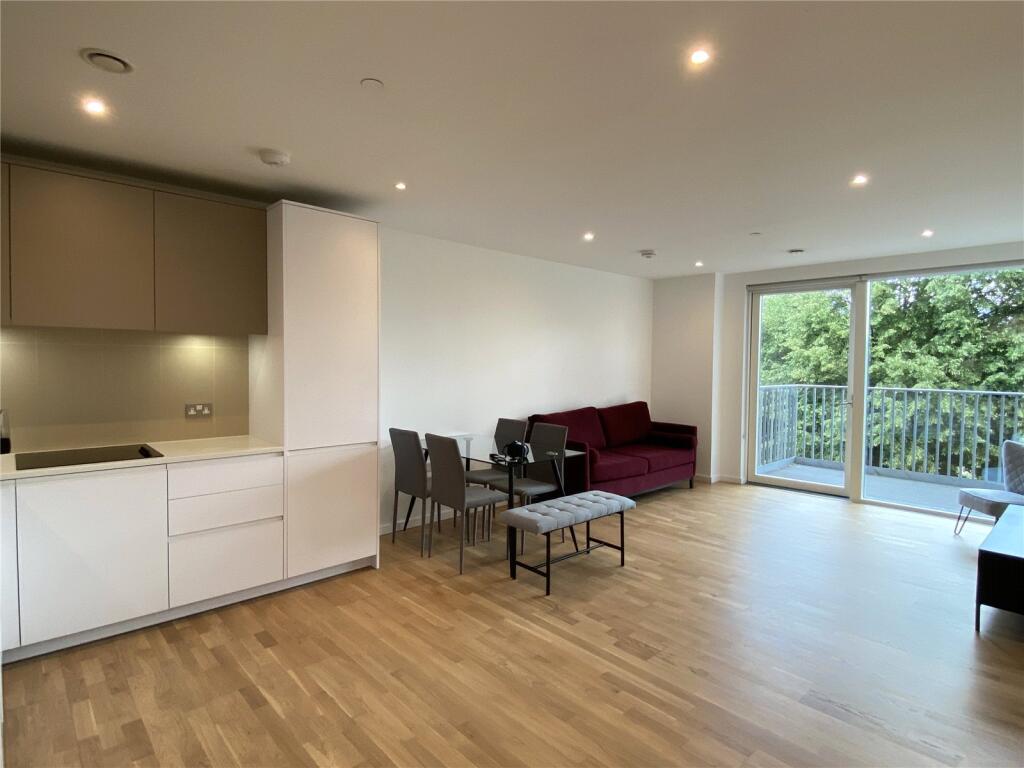 2 bed Apartment for rent in London. From B&C Properties - London