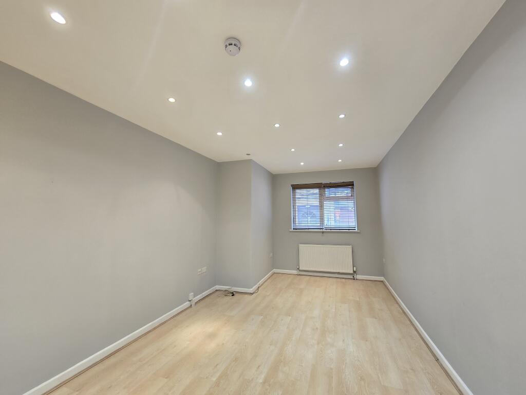 4 bed Studio for rent in Hendon. From Bairstow Eves Lettings - North Finchley 4 bed Studio for rent in Hendon. From Bairstow Eves Lettings - North Finchley