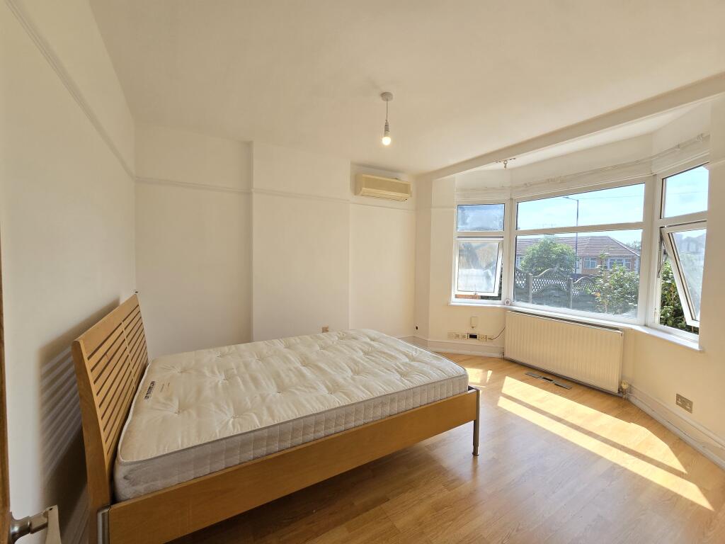 5 bed Detached for rent in Wembley. From Bairstow Eves Lettings - North Finchley 5 bed Detached for rent in Wembley. From Bairstow Eves Lettings - North Finchley