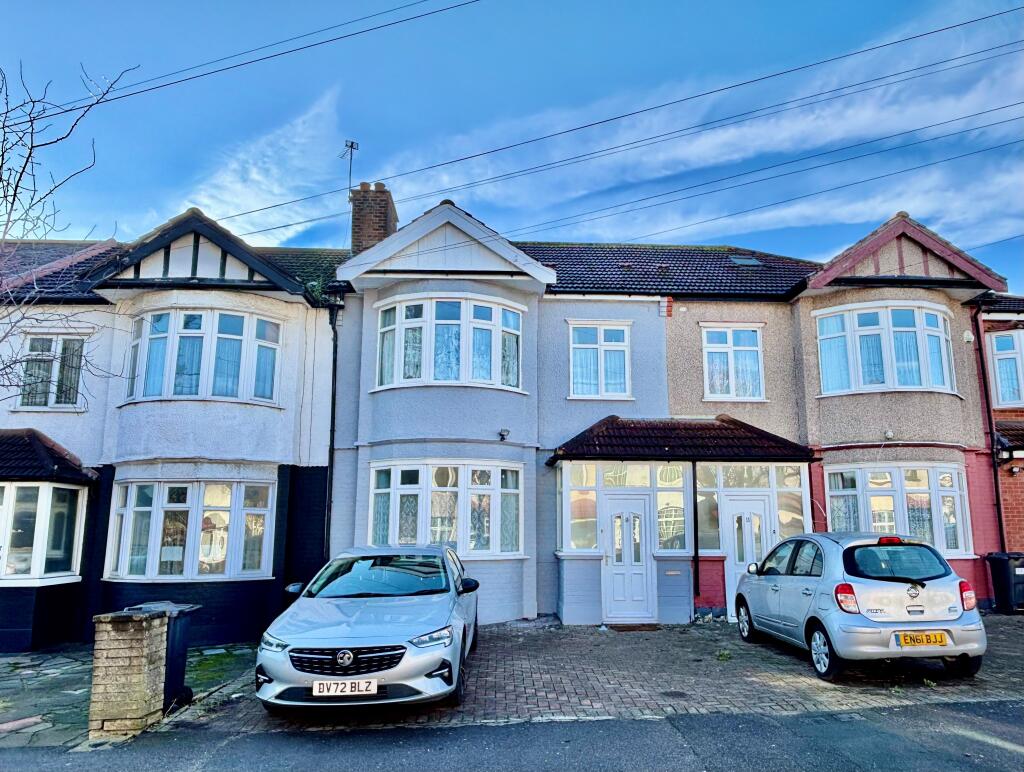 4 bed Detached for rent in Wanstead. From Bairstow Eves Lettings - Wanstead