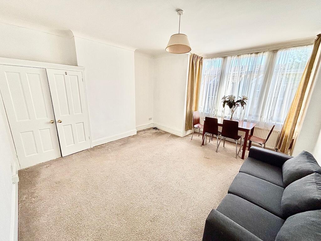 2 bed 1st Floor Flat for rent in East Ham. From Bairstow Eves Lettings - Wanstead