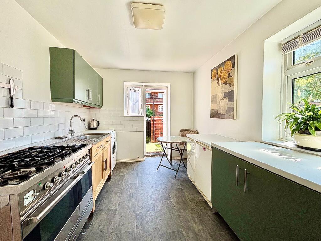 1 bed 1st Floor Flat for rent in Wanstead. From Bairstow Eves Lettings - Wanstead 1 bed 1st Floor Flat for rent in Wanstead. From Bairstow Eves Lettings - Wanstead