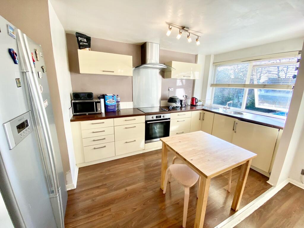 2 bed 1st Floor Flat for rent in Wanstead. From Bairstow Eves Lettings - Wanstead