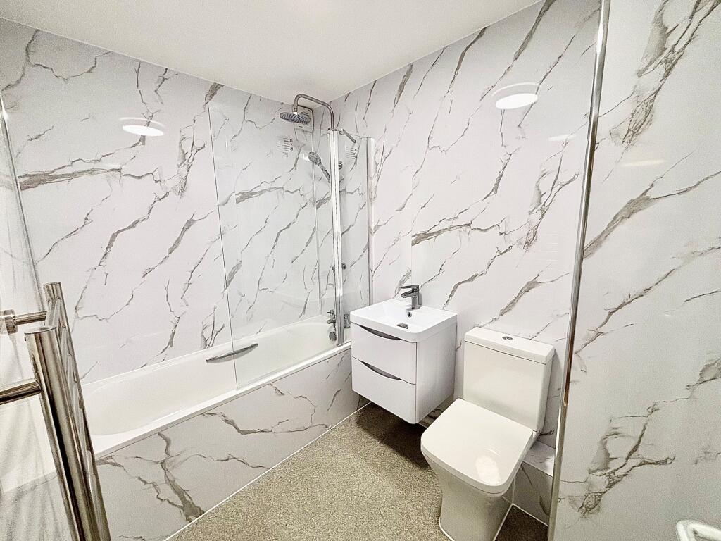 2 bed 1st Floor Flat for rent in Dagenham. From Bairstow Eves Lettings - Wanstead