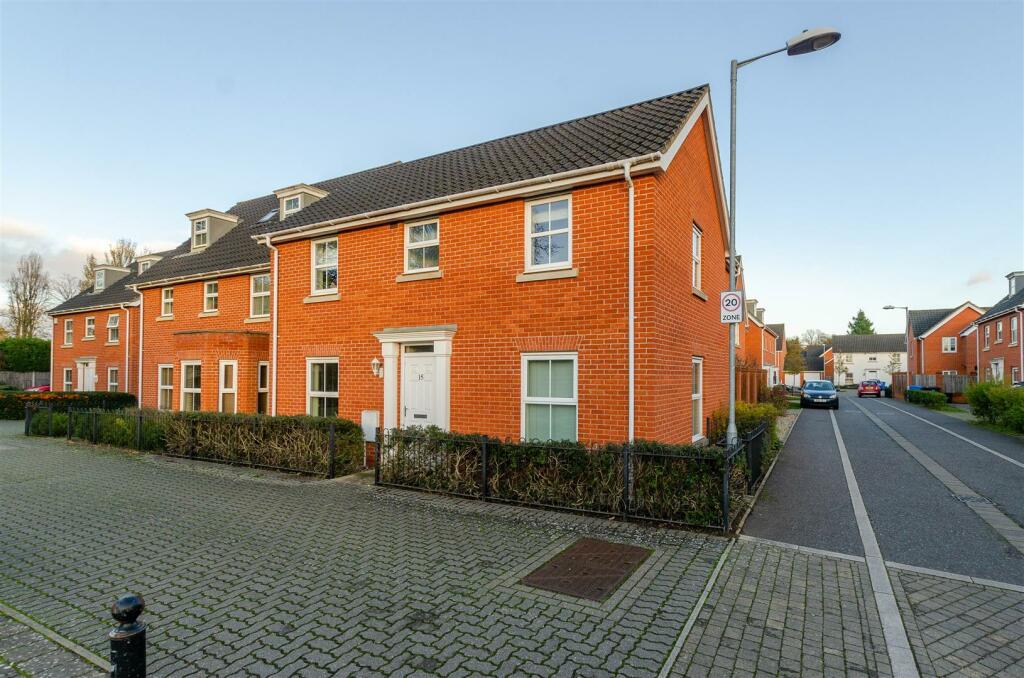 5 bed Detached for rent in Norwich. From AbbotFox - Norwich