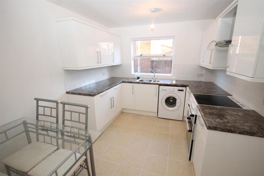 4 bed Detached for rent in Norwich. From AbbotFox - Norwich 4 bed Detached for rent in Norwich. From AbbotFox - Norwich