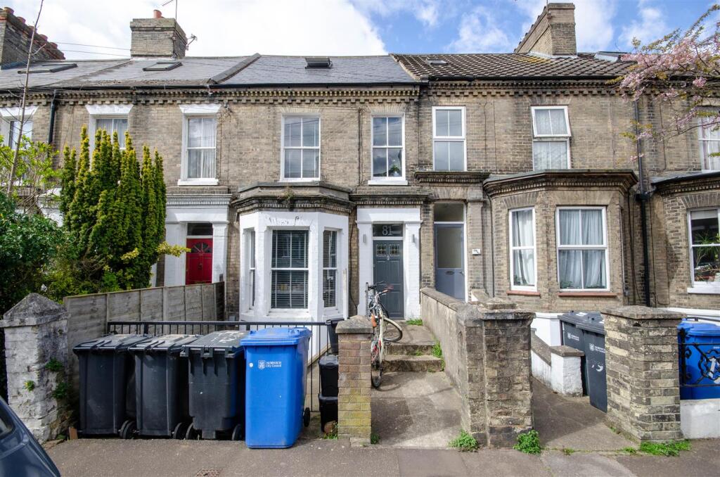 6 bed Mid Terraced House for rent in Norwich. From AbbotFox - Norwich