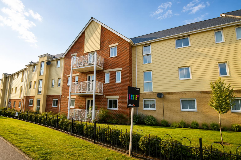 2 bed Apartment for rent in Queen's Hills. From AbbotFox - Norwich 2 bed Apartment for rent in Queen's Hills. From AbbotFox - Norwich