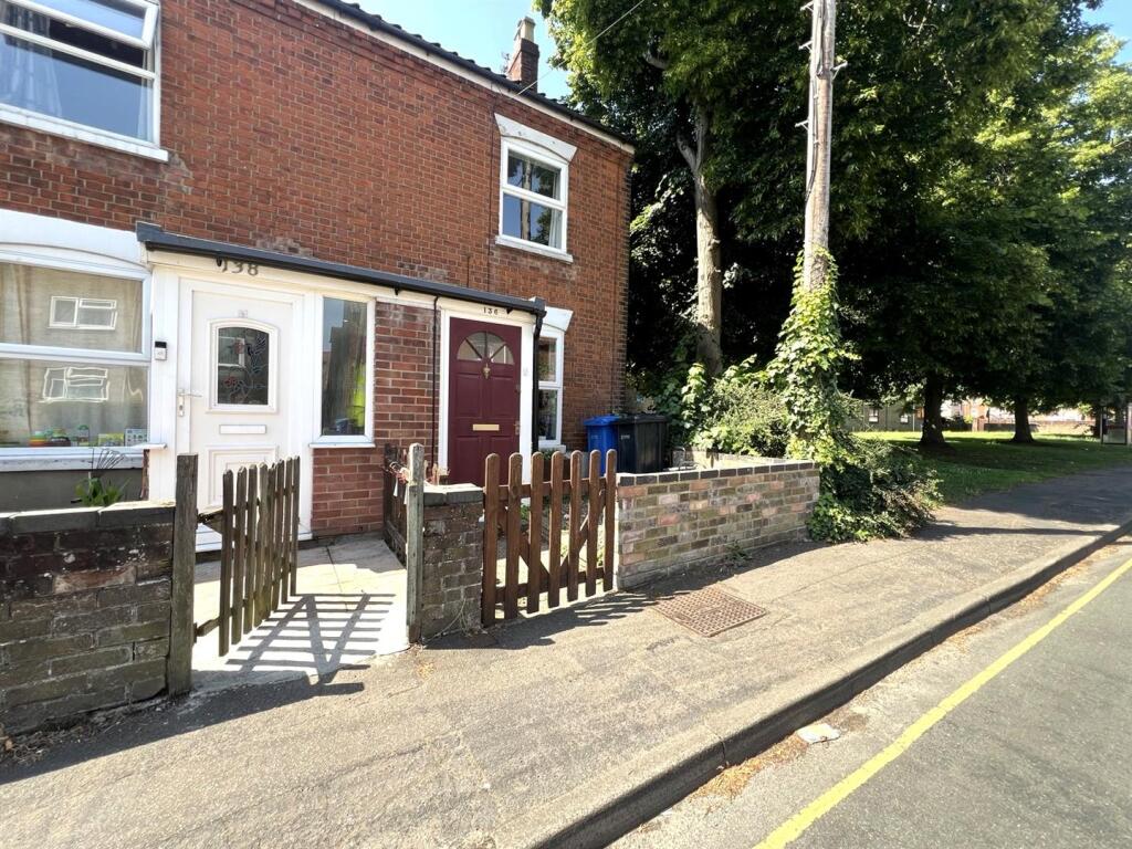 2 bed Mid Terraced House for rent in Norwich. From AbbotFox - Norwich