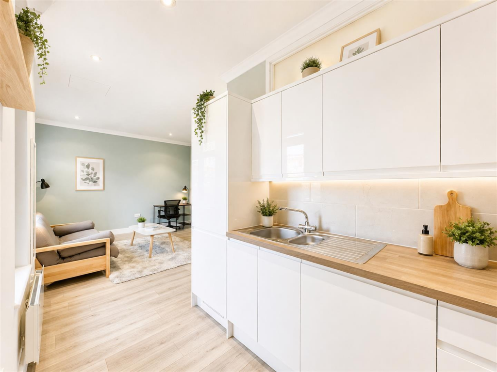 2 bed Apartment for rent in Norwich. From AbbotFox - Norwich