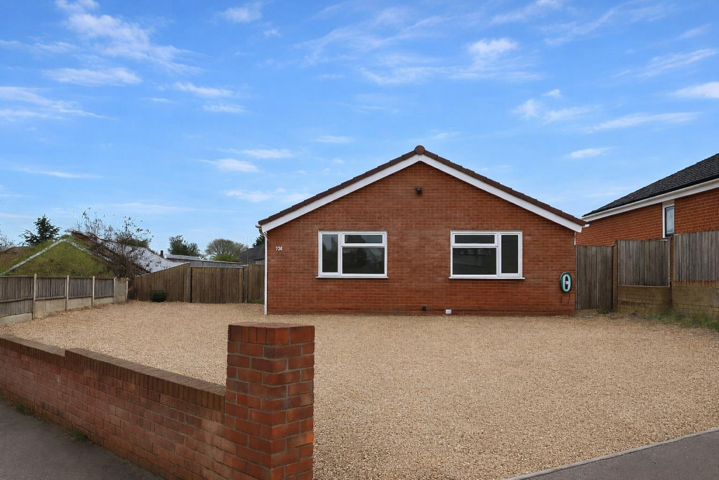 3 bed Detached bungalow for rent in Norwich. From AbbotFox - Norwich 3 bed Detached bungalow for rent in Norwich. From AbbotFox - Norwich