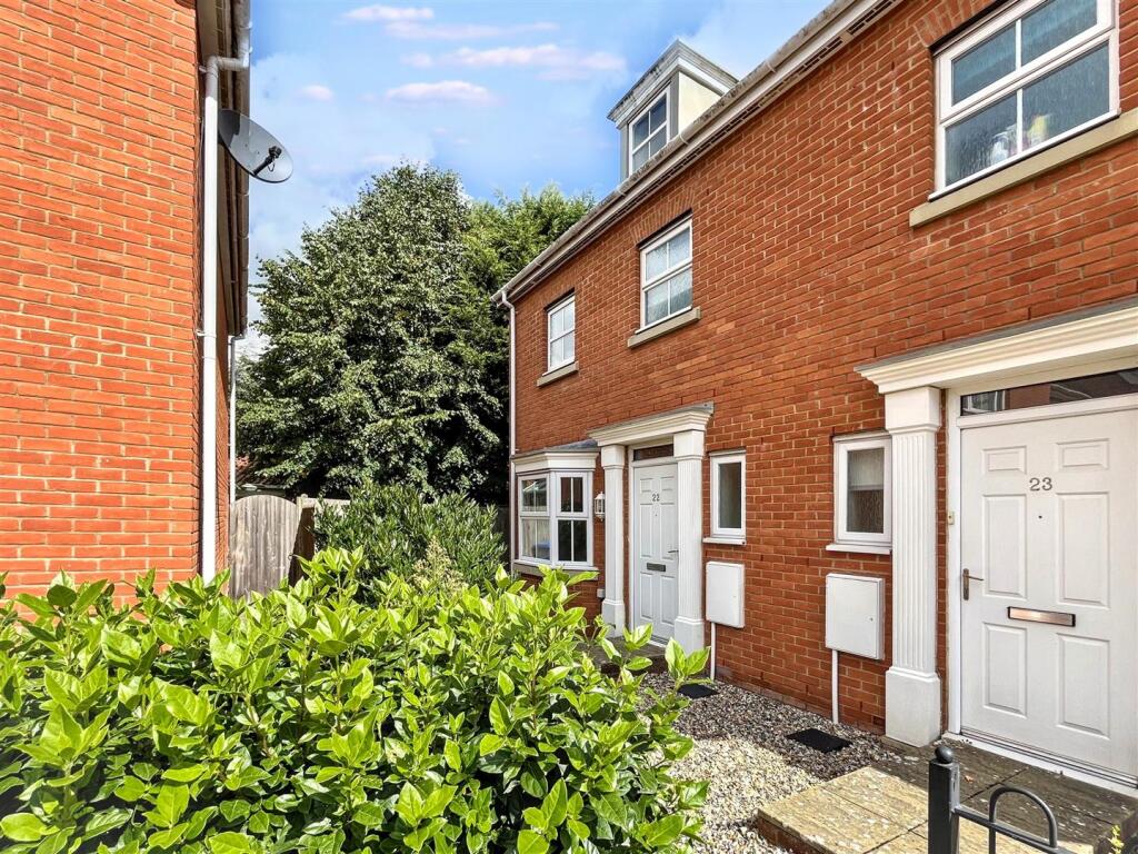 4 bed Detached for rent in Colney. From AbbotFox - Norwich 4 bed Detached for rent in Colney. From AbbotFox - Norwich