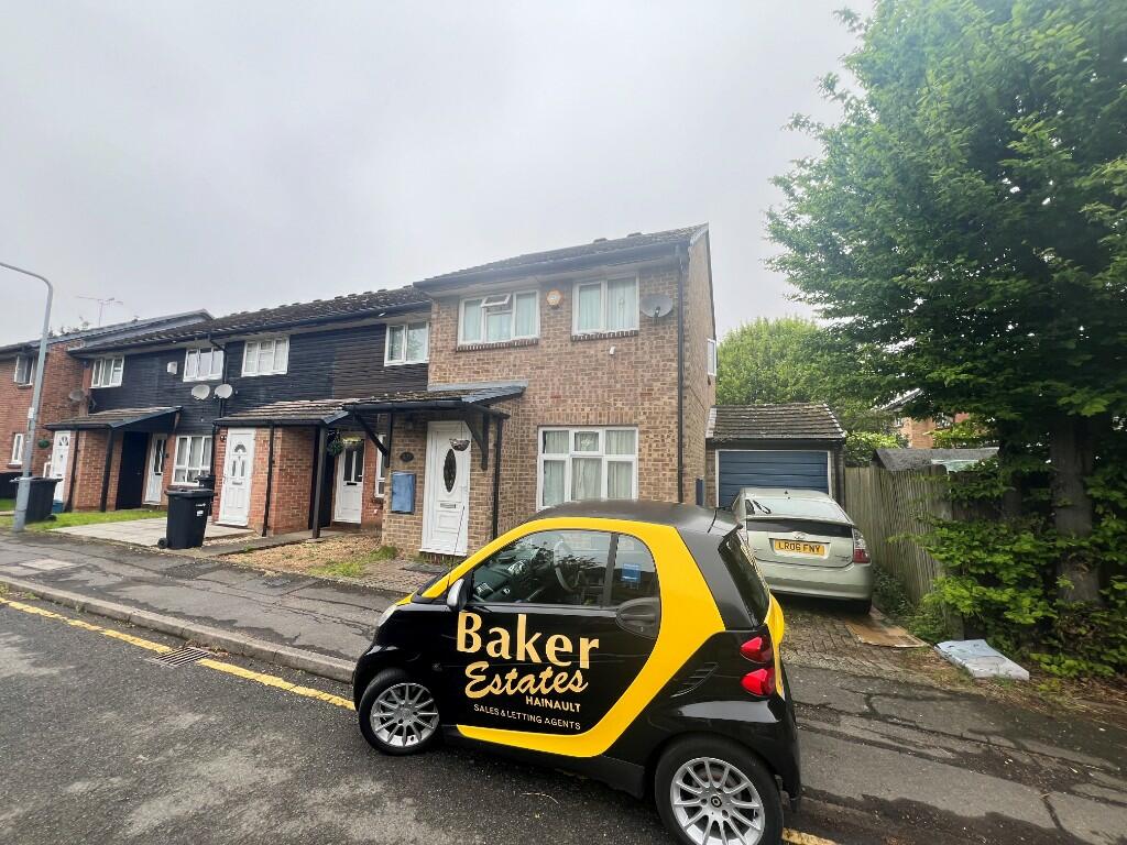 4 bed End Terraced House for rent in Chigwell. From Baker Estates - Hainault