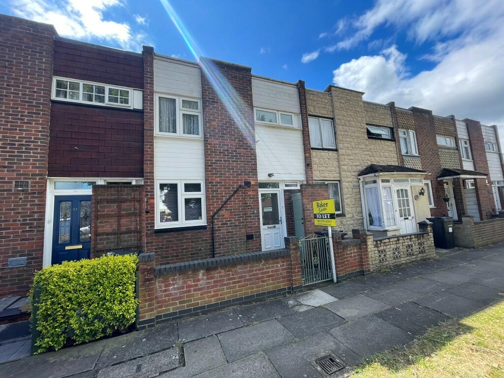 3 bed Mid Terraced House for rent in Chigwell Row. From Baker Estates - Hainault