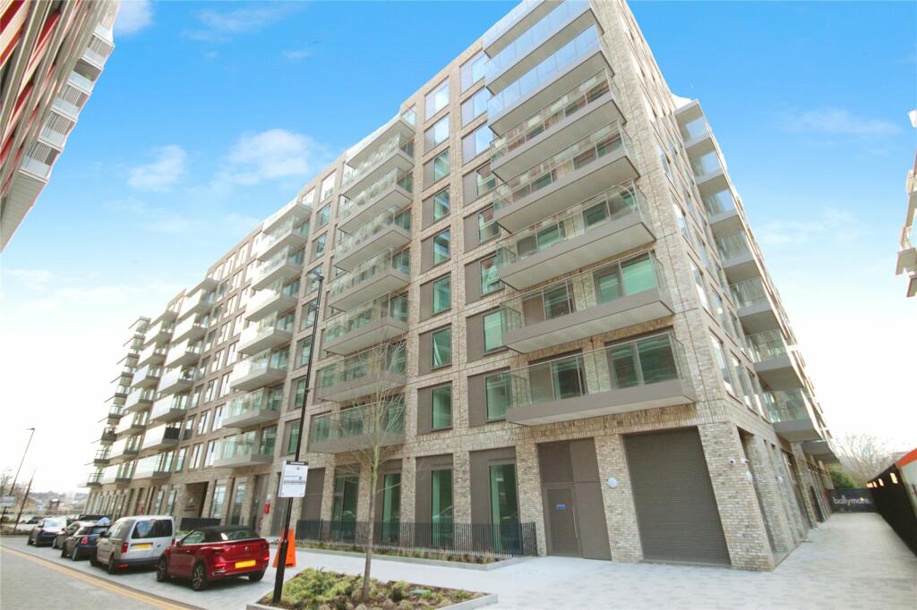 3 bed Apartment for rent in . From Balgores - Dagenham