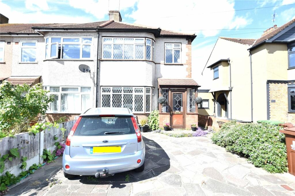 3 bed End Terraced House for rent in Romford. From Balgores - Dagenham