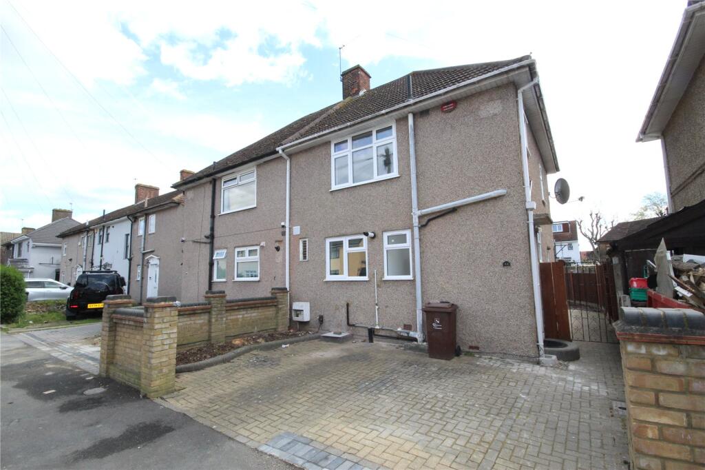 3 bed Semi Detached for rent in Dagenham. From Balgores - Dagenham - Lettings