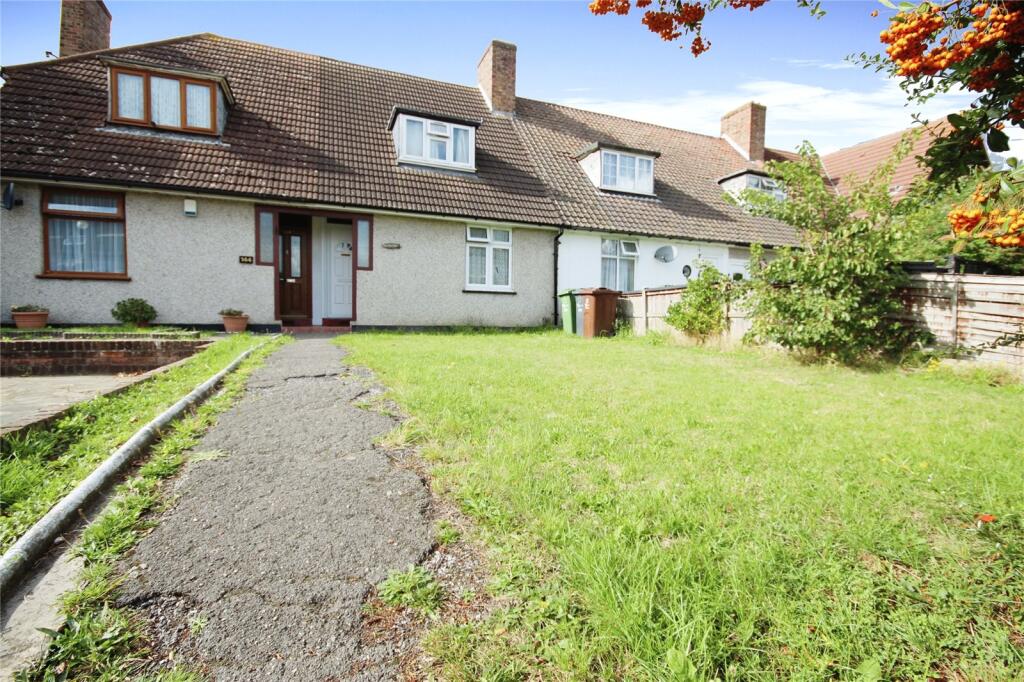 2 bed Mid Terraced House for rent in Dagenham. From Balgores - Dagenham - Lettings