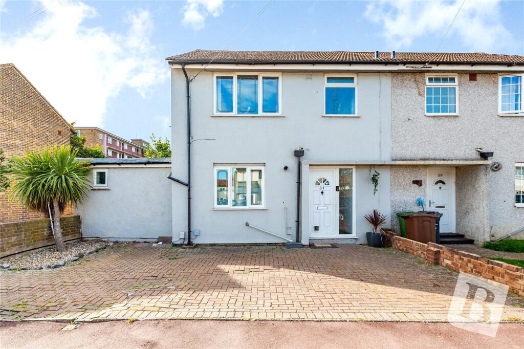 4 bed Semi Detached for rent in Dagenham. From Balgores - Dagenham - Lettings