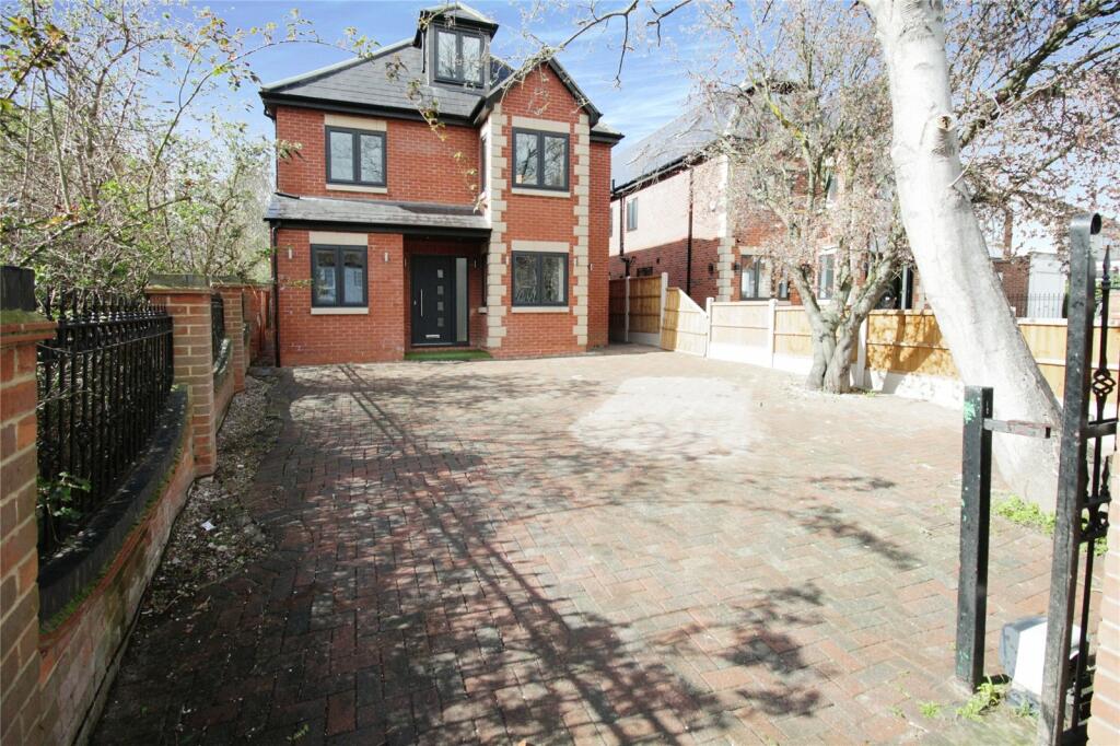 6 bed Detached House for rent in Hornchurch. From Balgores - Hornchurch