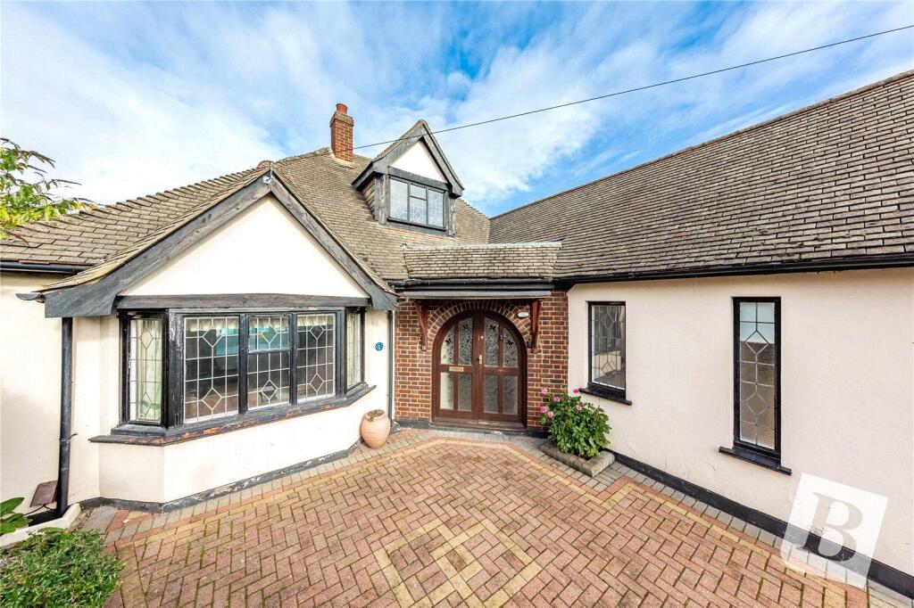 5 bed Detached for rent in Hornchurch. From Balgores - Hornchurch Lettings
