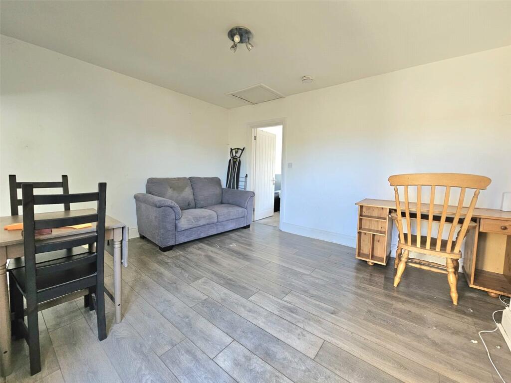 1 bed Apartment for rent in Hornchurch. From Balgores - Hornchurch Lettings
