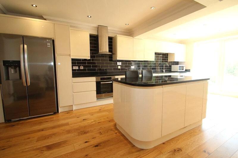 4 bed Detached for rent in Hornchurch. From Balgores - Hornchurch Lettings 4 bed Detached for rent in Hornchurch. From Balgores - Hornchurch Lettings