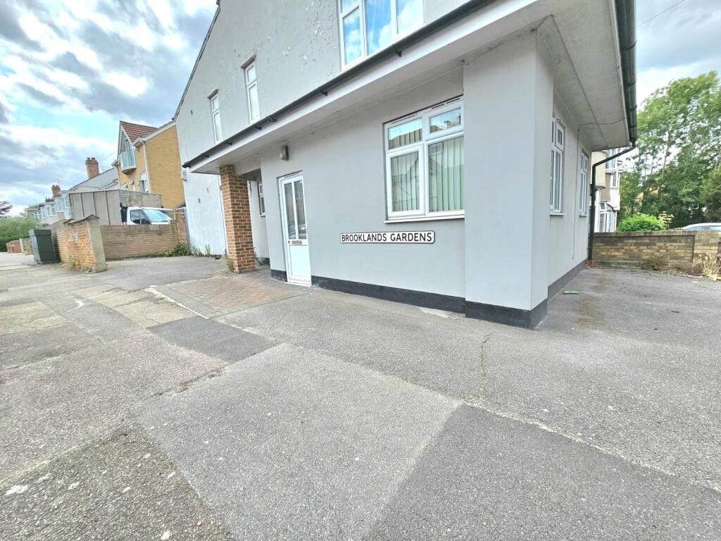 2 bed Annexe for rent in Hornchurch. From Balgores - Hornchurch Lettings