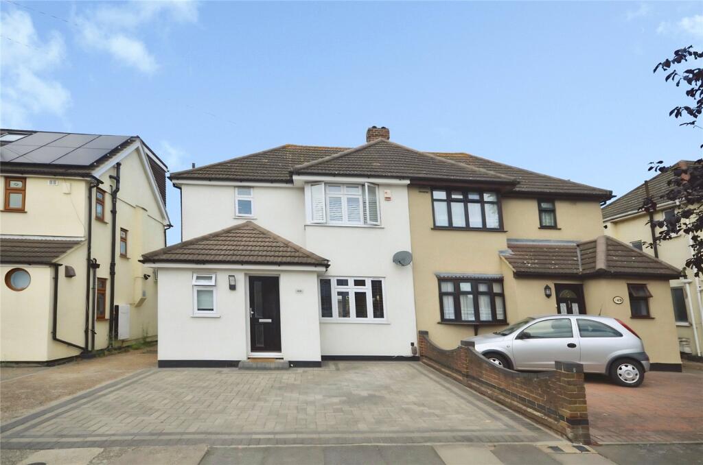 3 bed Semi Detached for rent in Dagenham. From Balgores - Hornchurch Lettings 3 bed Semi Detached for rent in Dagenham. From Balgores - Hornchurch Lettings