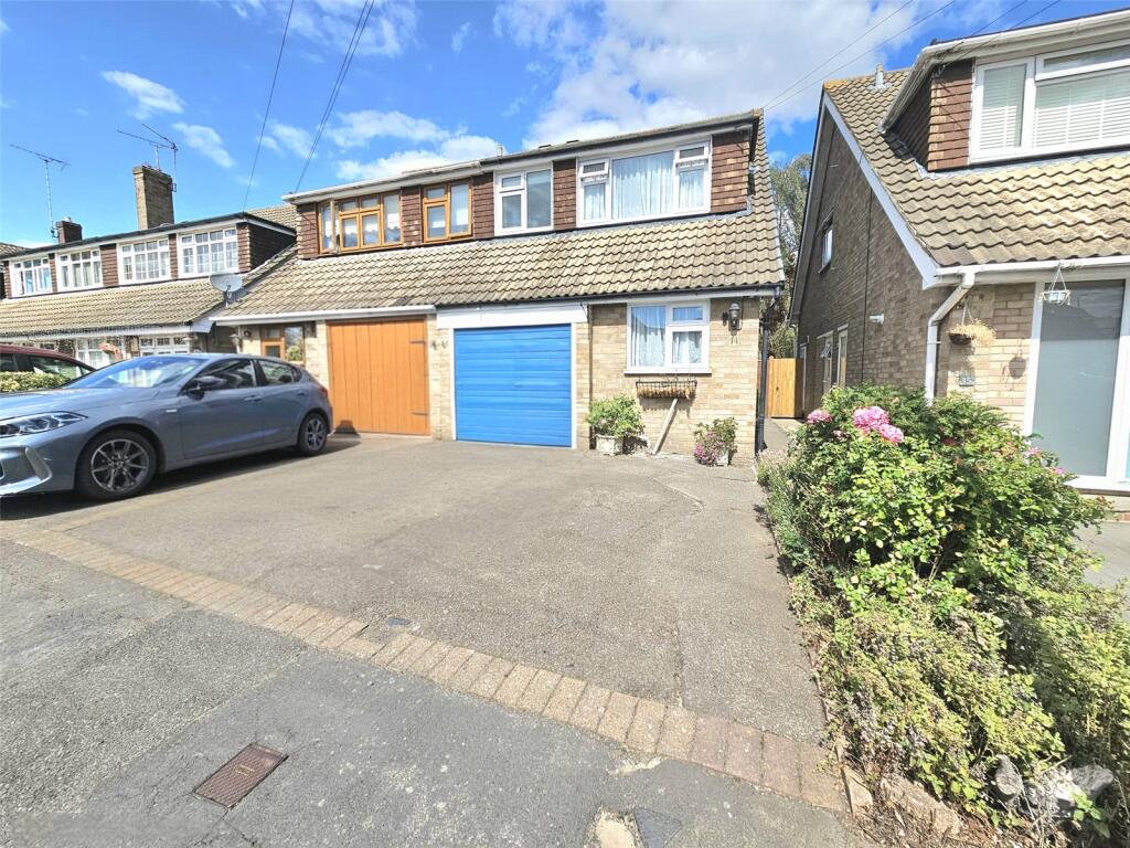 4 bed Semi Detached for rent in Hornchurch. From Balgores - Hornchurch Lettings 4 bed Semi Detached for rent in Hornchurch. From Balgores - Hornchurch Lettings