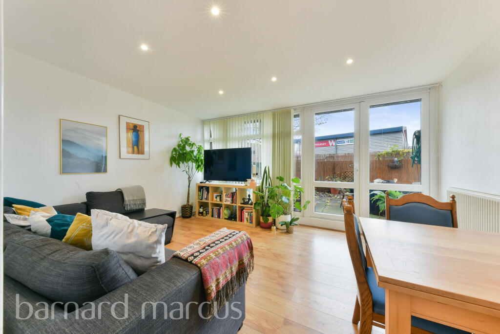 3 bed Apartment for rent in Battersea. From Barnard Marcus Lettings - Battersea Lettings