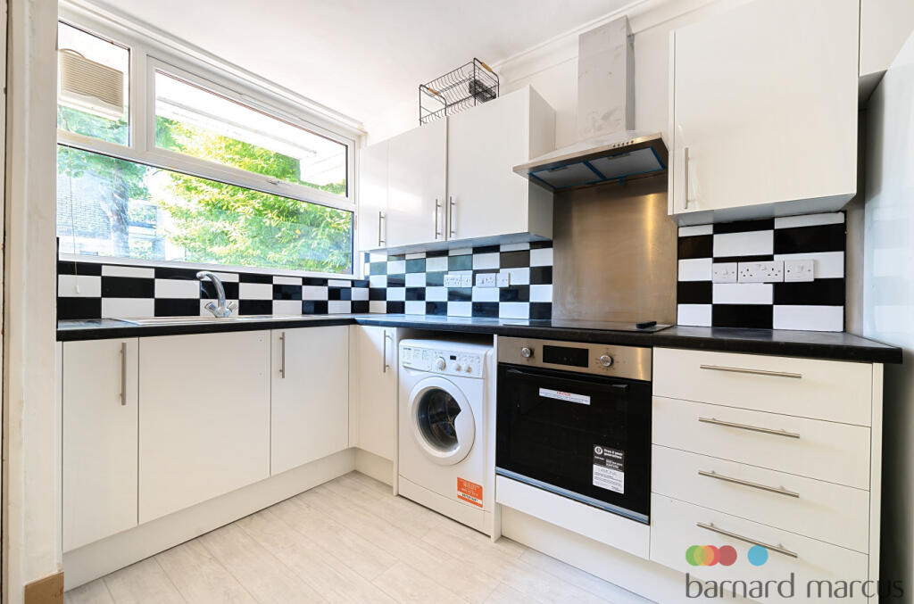 4 bed Detached for rent in Battersea. From Barnard Marcus Lettings - Battersea Lettings