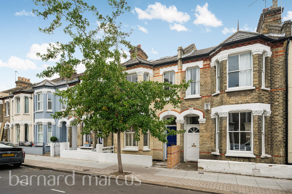 4 bed Apartment for rent in Battersea. From Barnard Marcus Lettings - Battersea Lettings