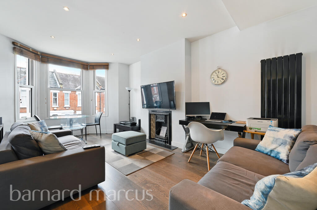 4 bed Apartment for rent in London. From Barnard Marcus Lettings - Clapham Lettings