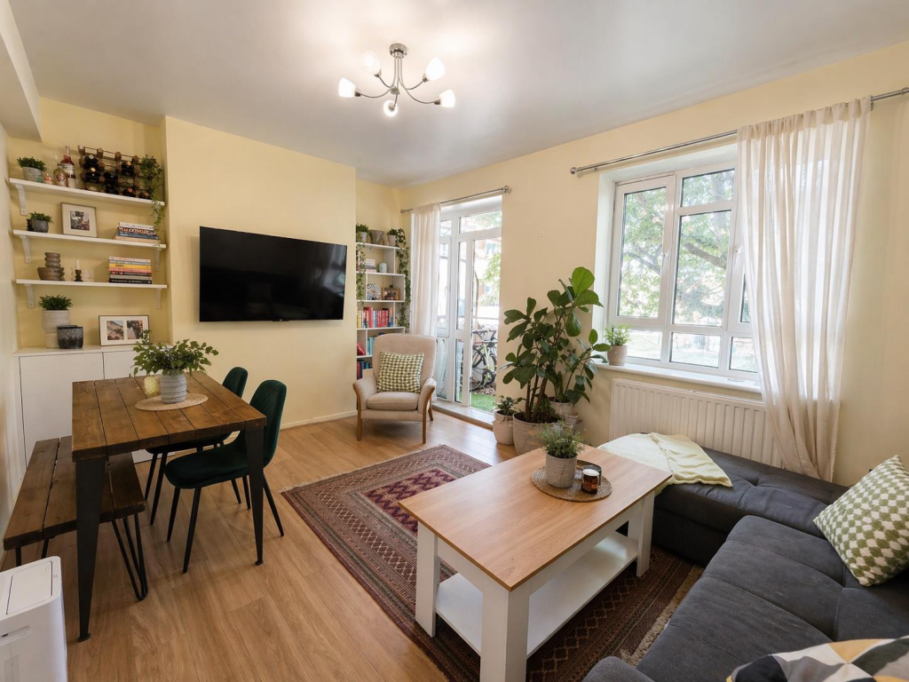 2 bed 1st Floor Flat for rent in Clapham. From Barnard Marcus Lettings - Clapham Lettings